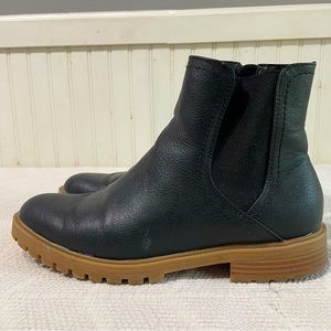 Black Chelsea Boots Size 8
